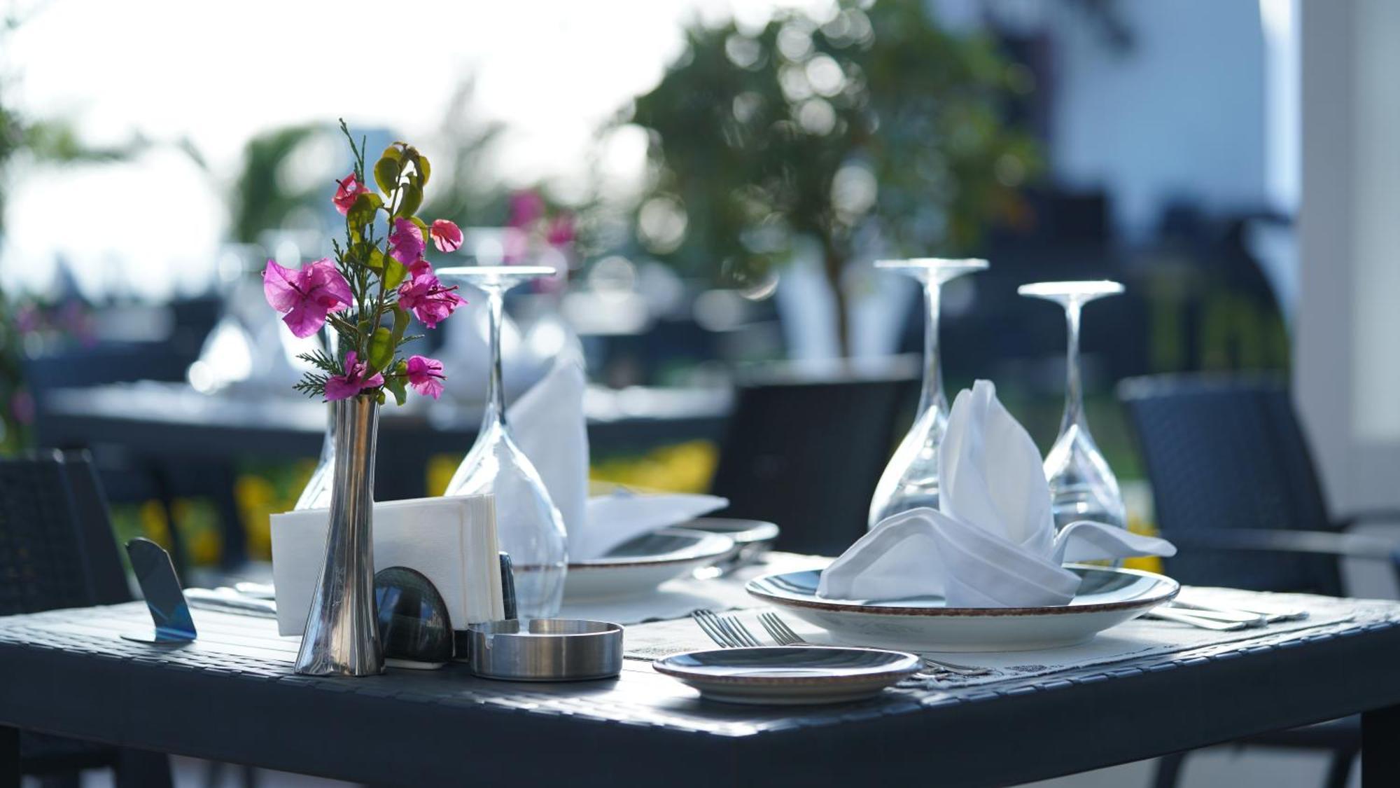 The Raga Side Ultra All Inclusive (Adults Only) Extérieur photo